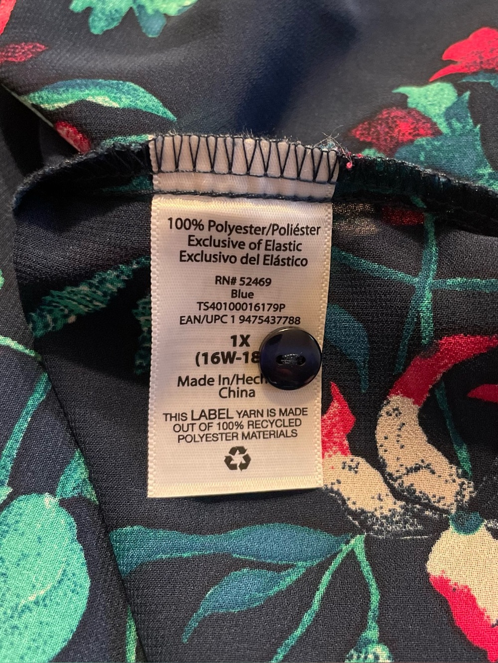 NWOT Terra & Sky Smocked Woven Top Blouse Women's 1X Blue Floral Sheer Relaxed - Picture 10 of 11